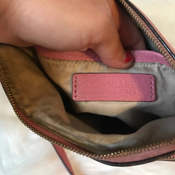 🍋sold🍋Michael Kors small Crossbody Bag - Picture 6 of 8